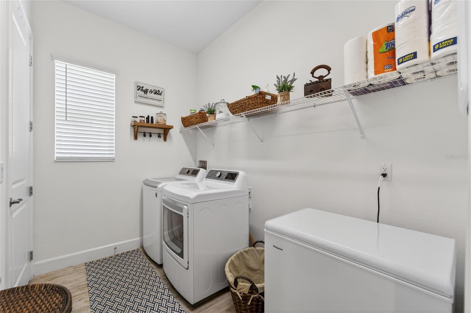 Image 39 of 100 For 813 Winterside Drive