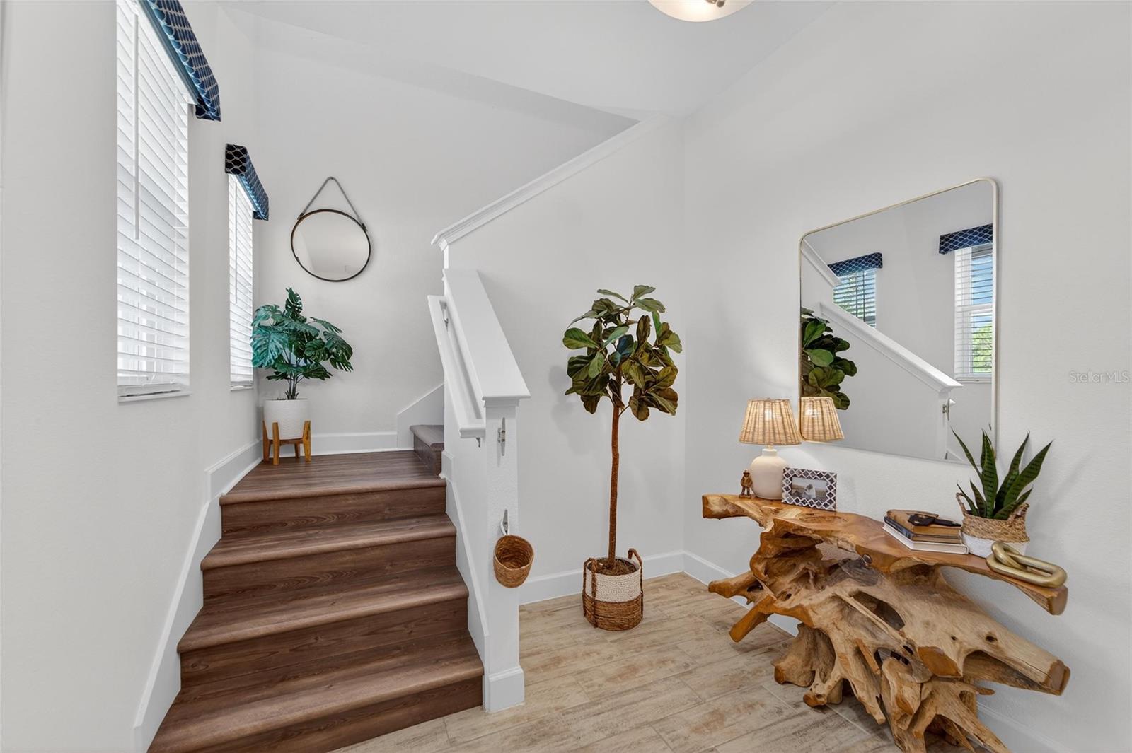 Image 7 of 100 For 813 Winterside Drive