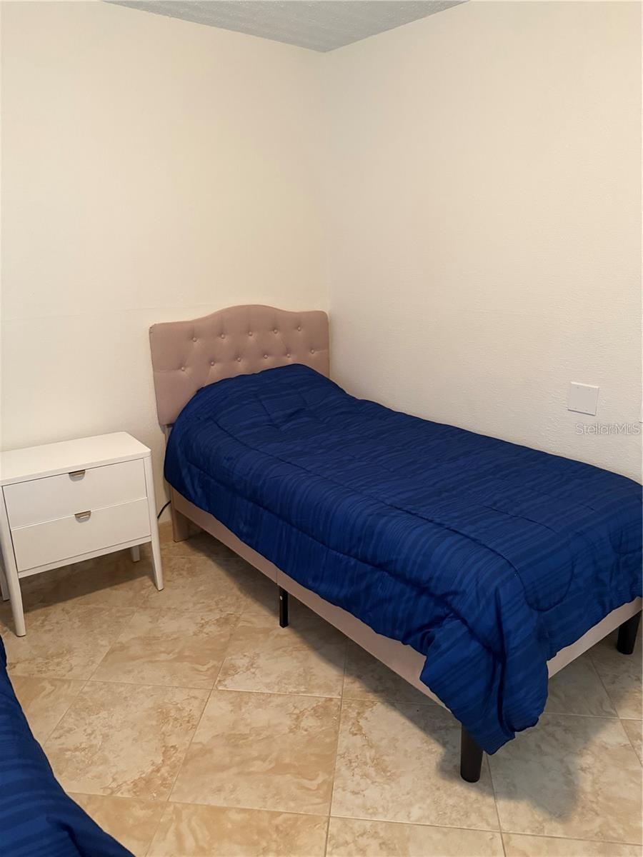 Image 14 of 39 For 845 Gulfview Boulevard 110