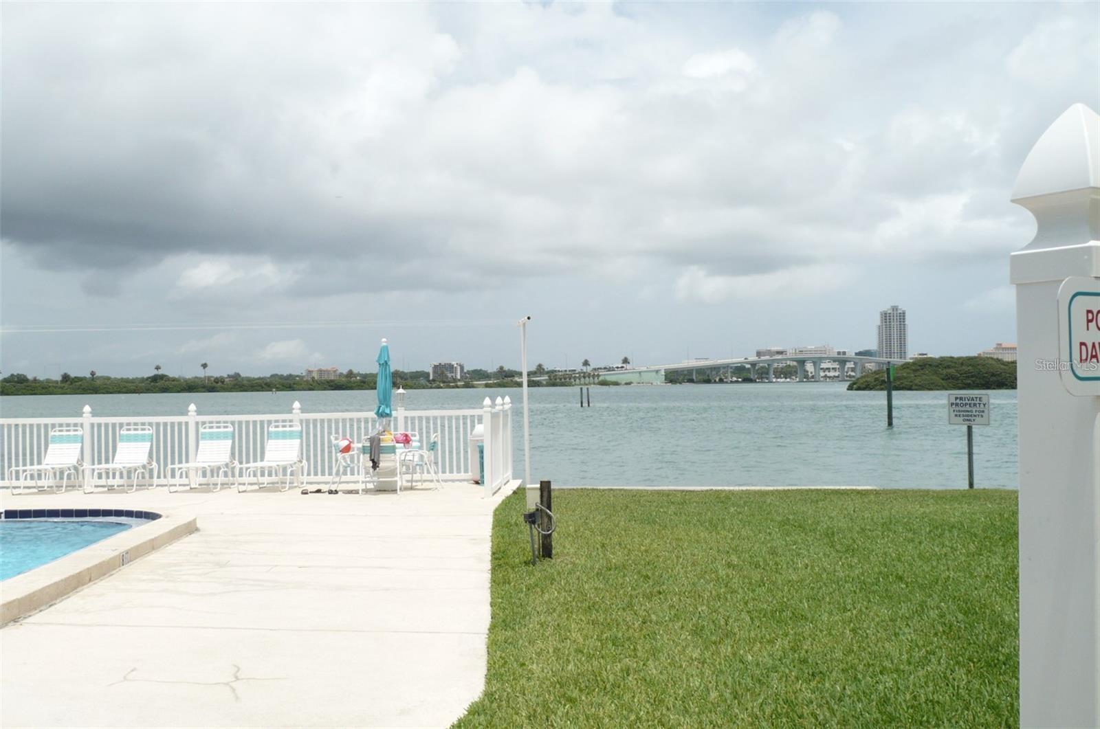 Image 17 of 39 For 845 Gulfview Boulevard 110