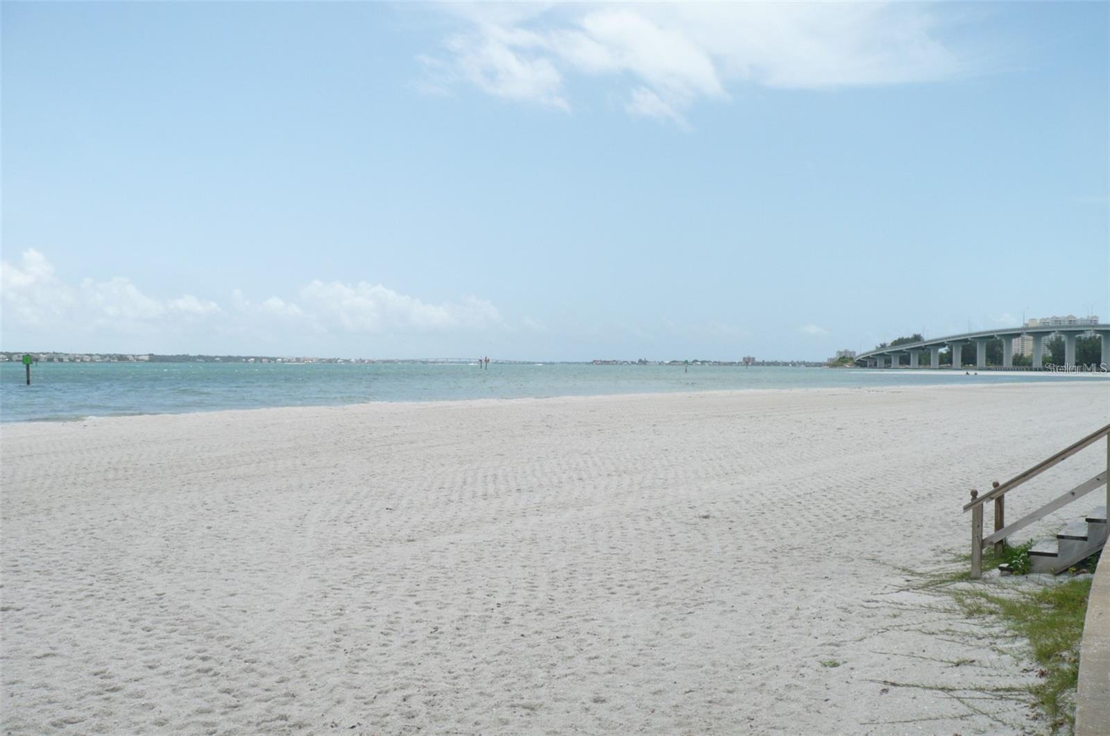 Image 34 of 39 For 845 Gulfview Boulevard 110