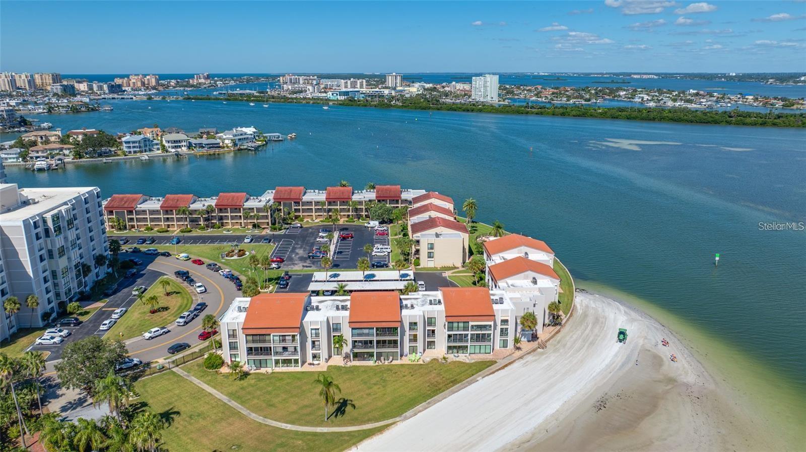 Image 37 of 39 For 845 Gulfview Boulevard 110