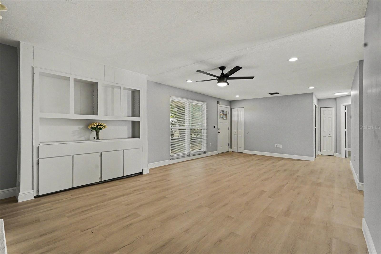 Image 11 of 34 For 7442 Compton Lane