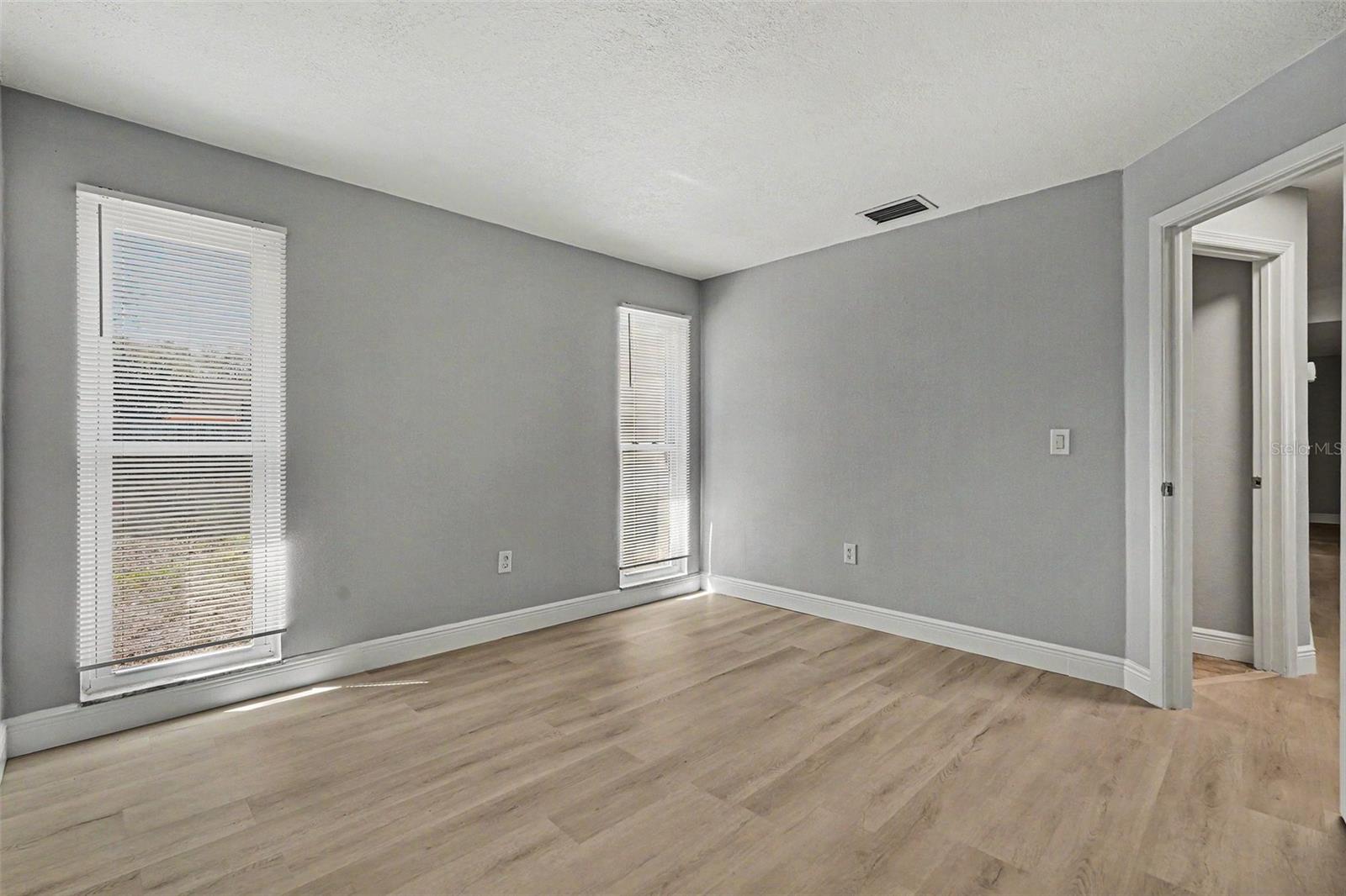 Image 19 of 34 For 7442 Compton Lane