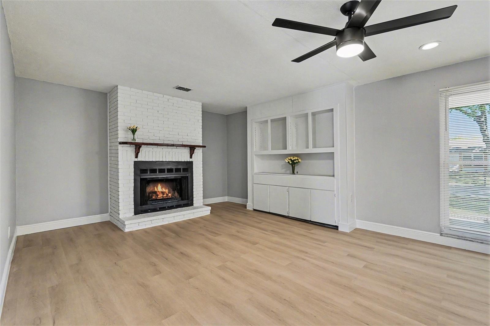 Image 5 of 34 For 7442 Compton Lane