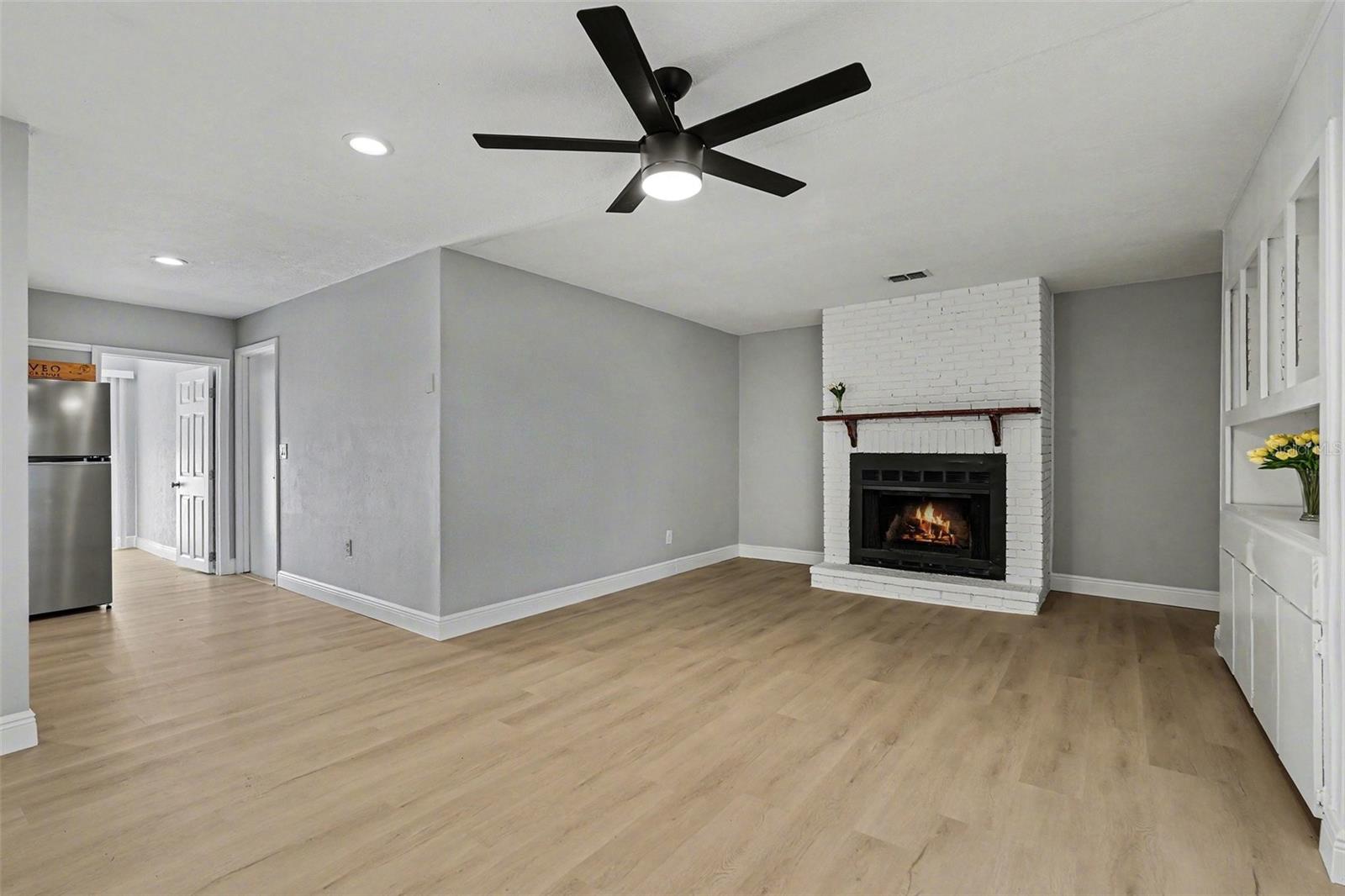 Image 6 of 34 For 7442 Compton Lane