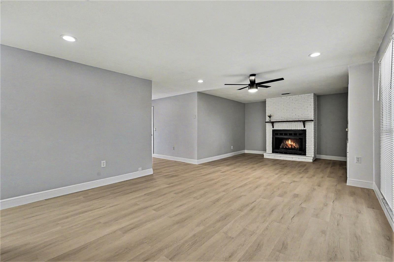 Image 7 of 34 For 7442 Compton Lane