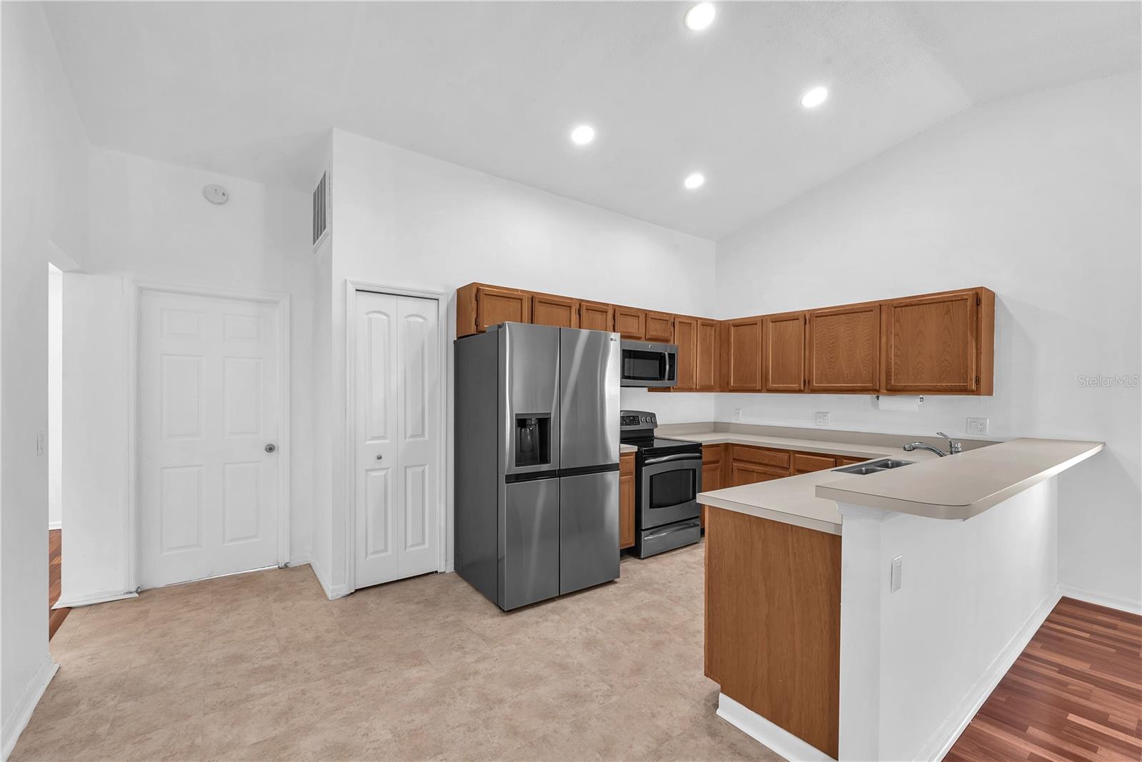 Image 4 of 31 For 2805 Tammarron Lane