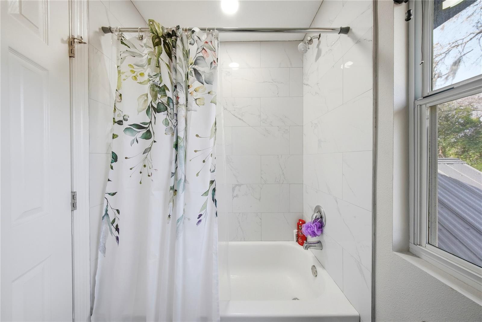 Image 18 of 31 For 6902 29th Avenue