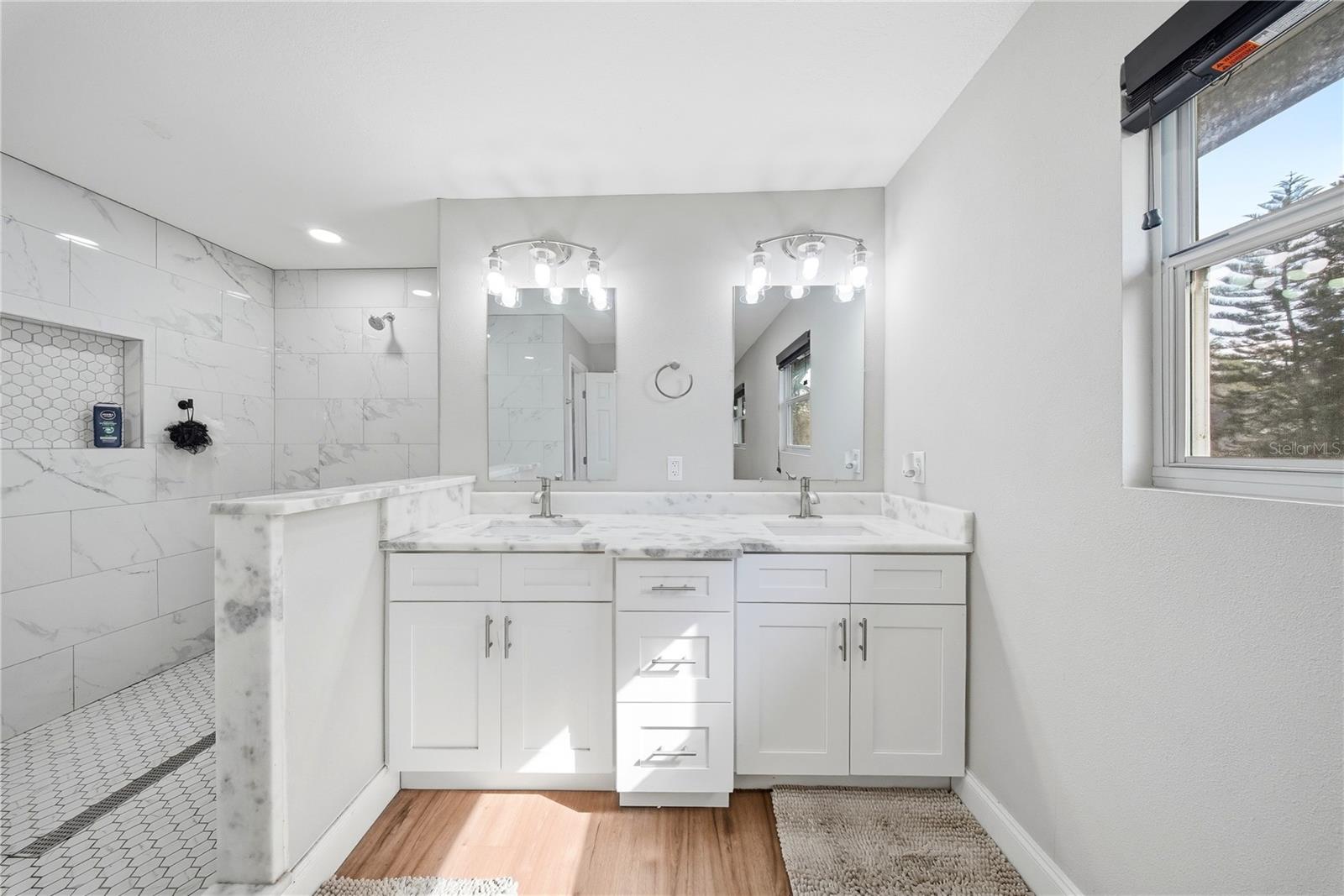 Image 21 of 31 For 6902 29th Avenue