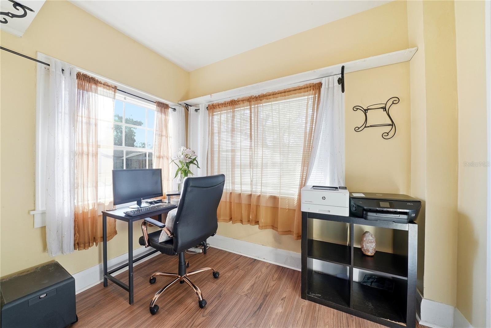 Image 8 of 19 For 603 Merrin Street