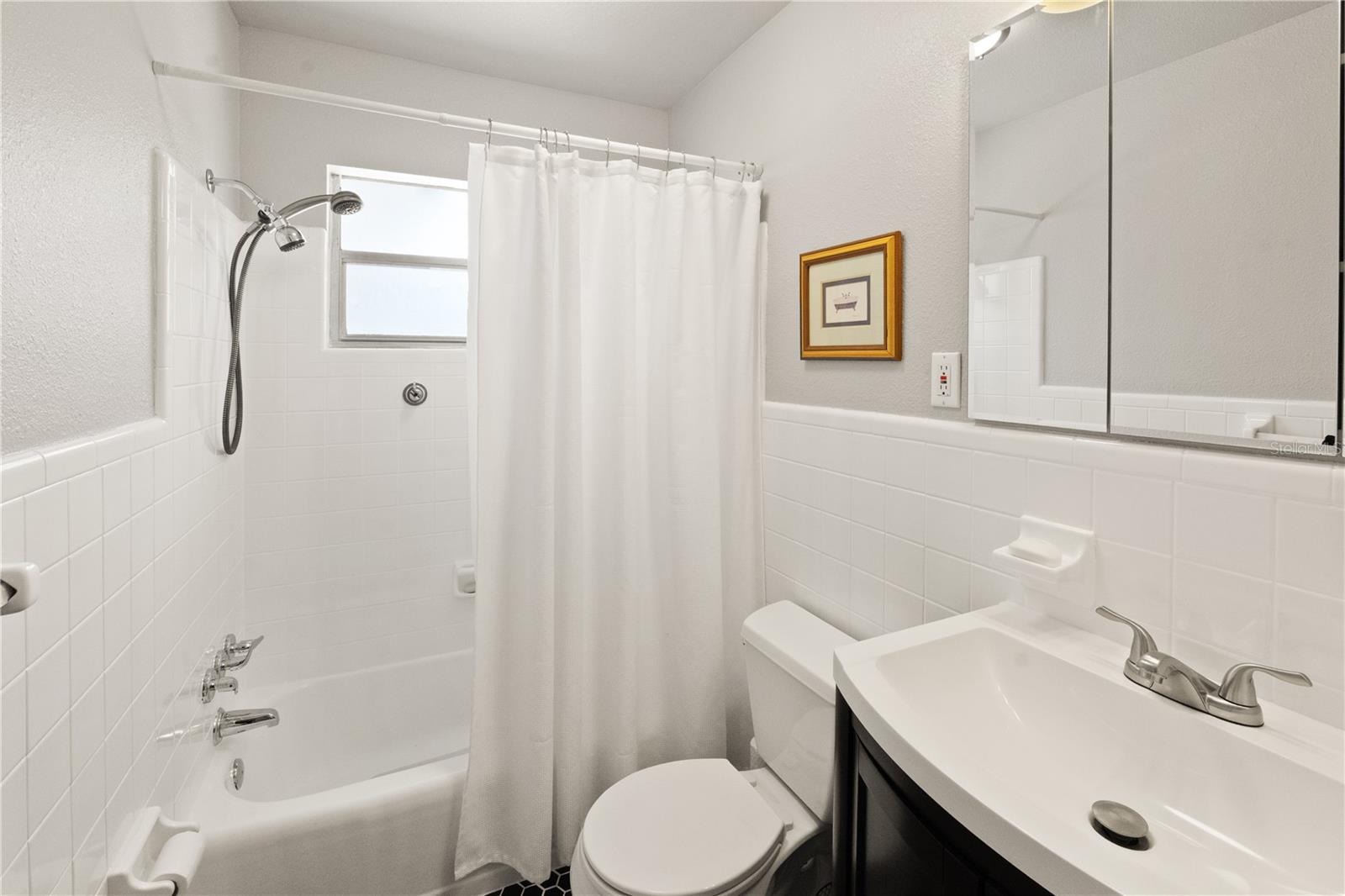 Image 17 of 22 For 319 119 Avenue