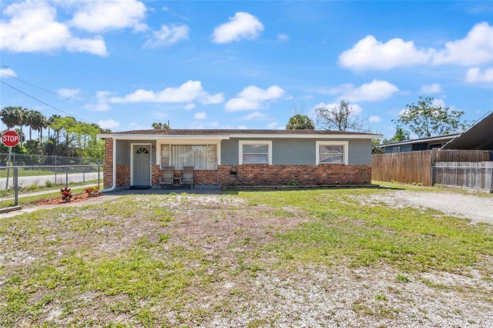 Image 3 of 22 For 319 119 Avenue