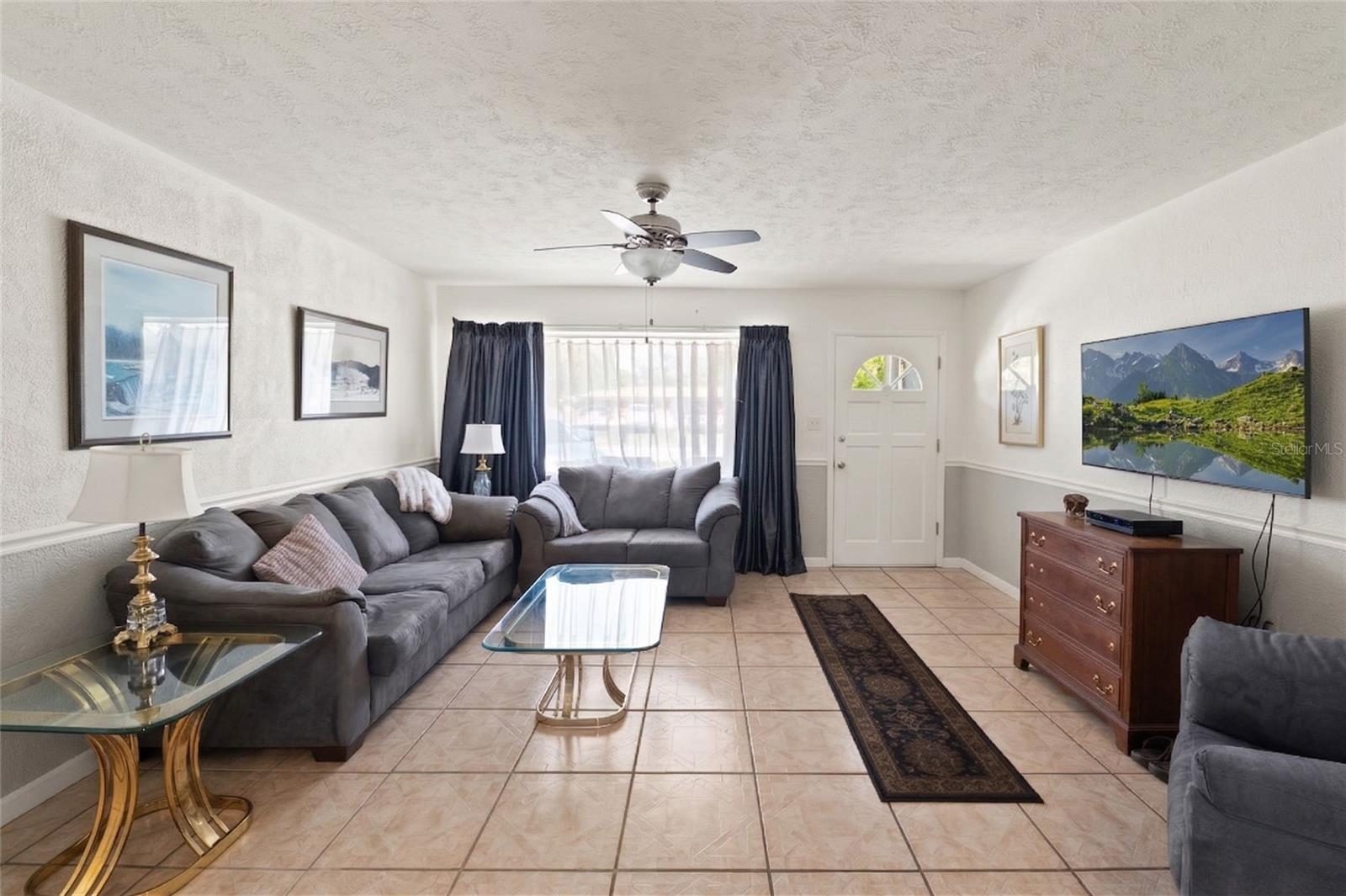 Image 4 of 22 For 319 119 Avenue