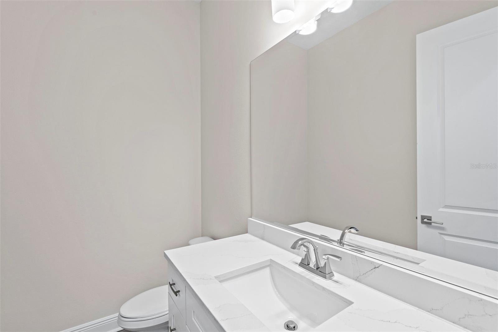 Image 10 of 35 For 4302 North B Street 4