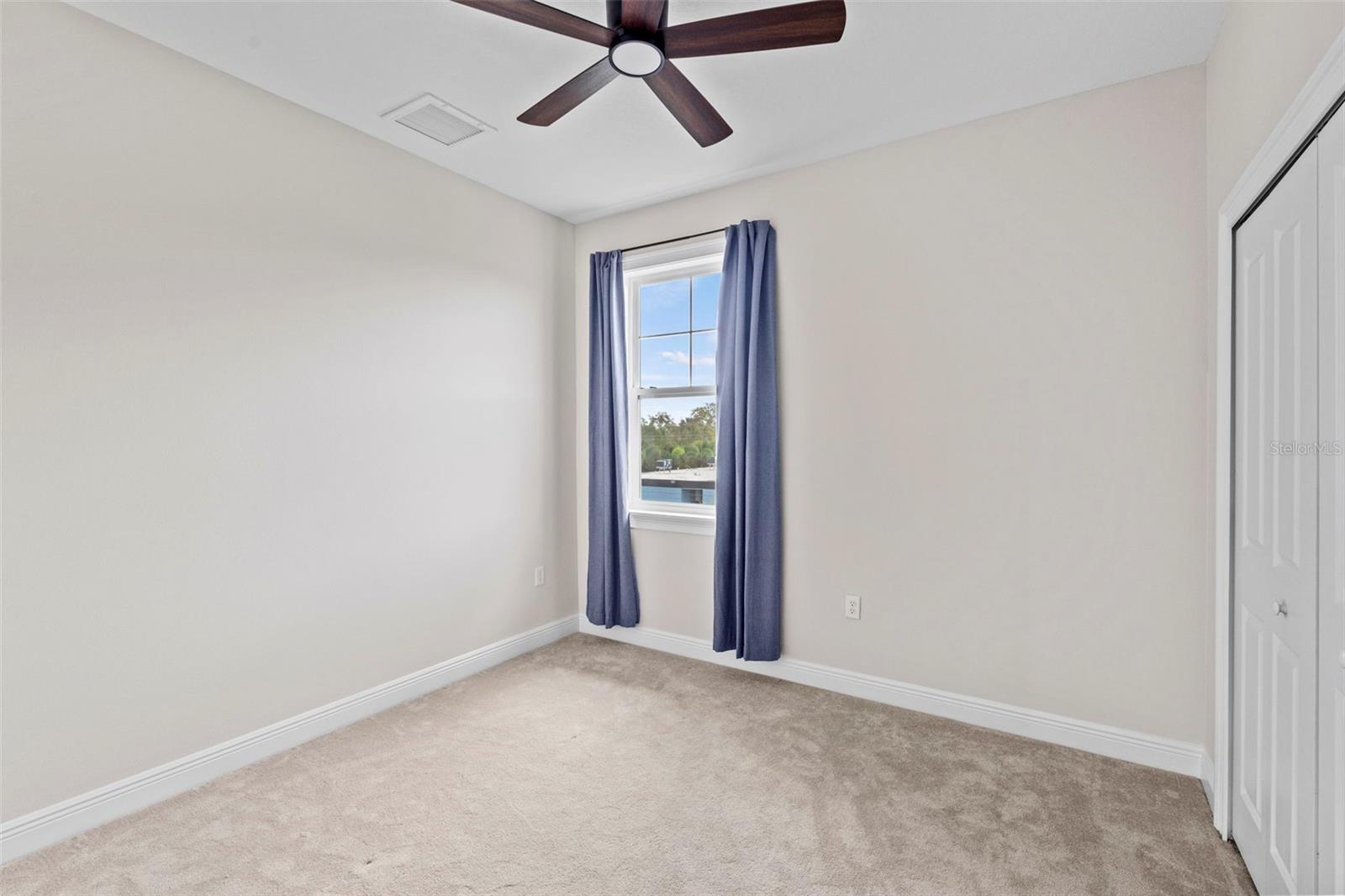 Image 23 of 35 For 4302 North B Street 4