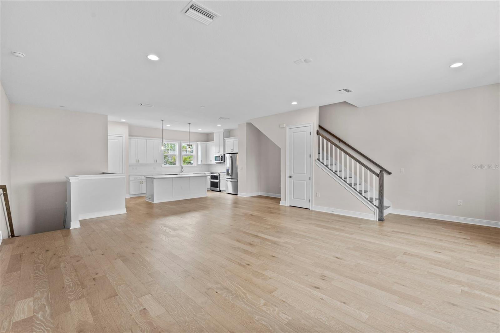 Image 5 of 35 For 4302 North B Street 4