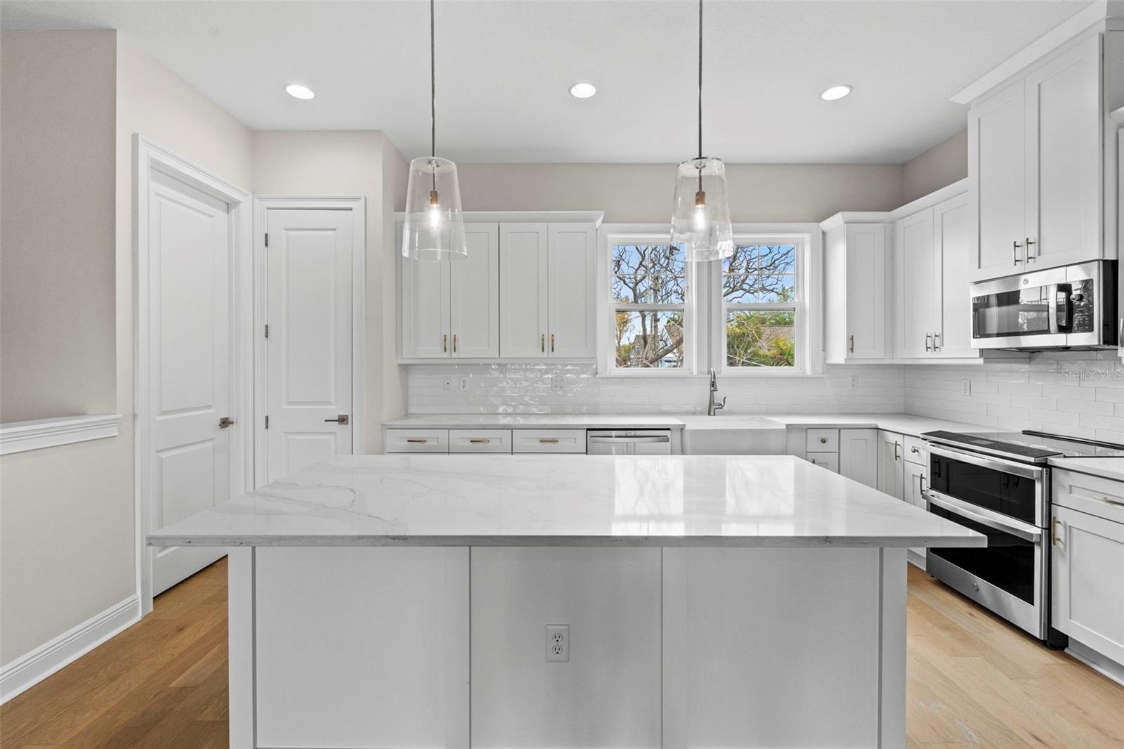 Image 8 of 35 For 4302 North B Street 4