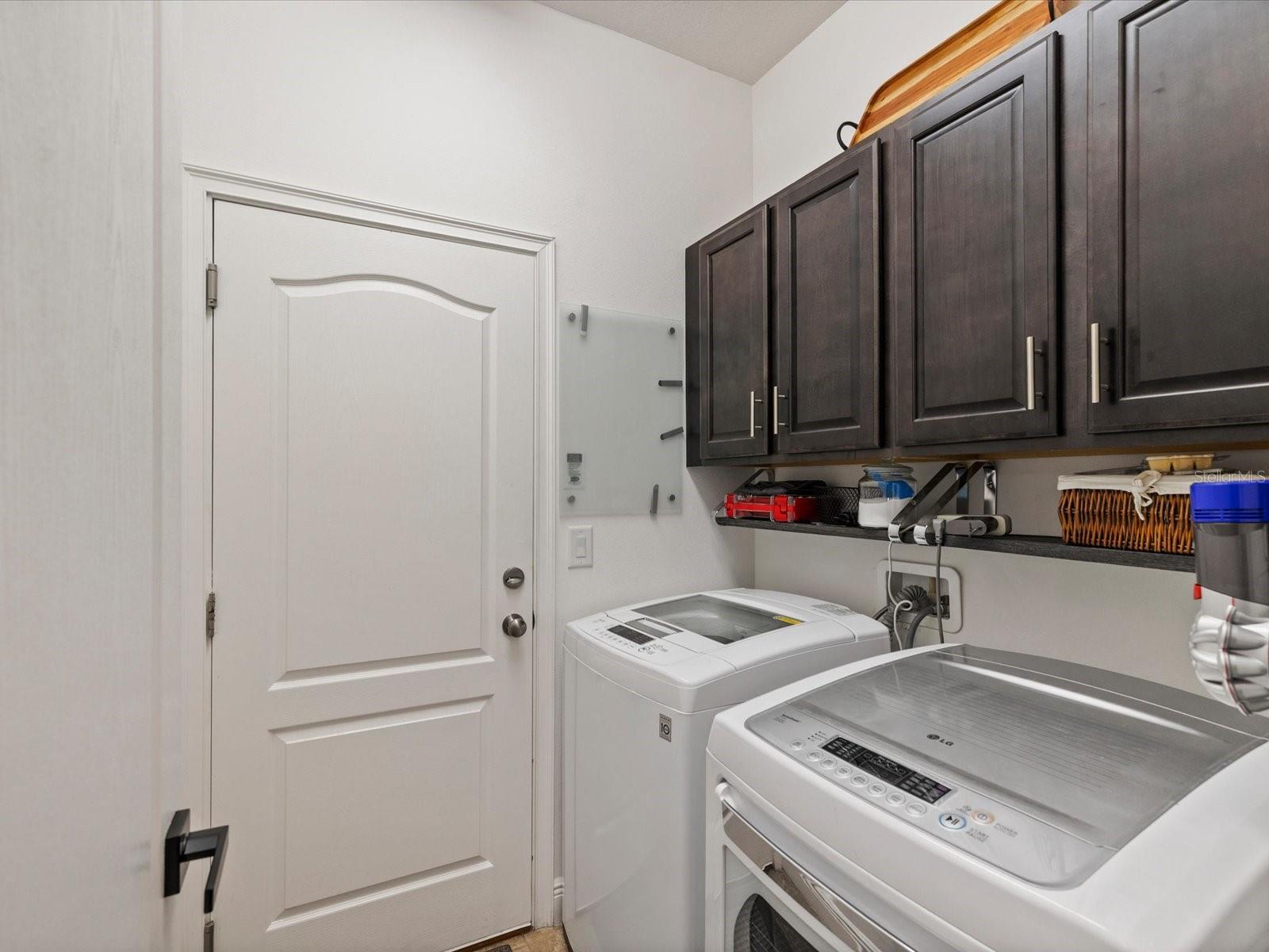 Image 27 of 65 For 8531 May Port Court