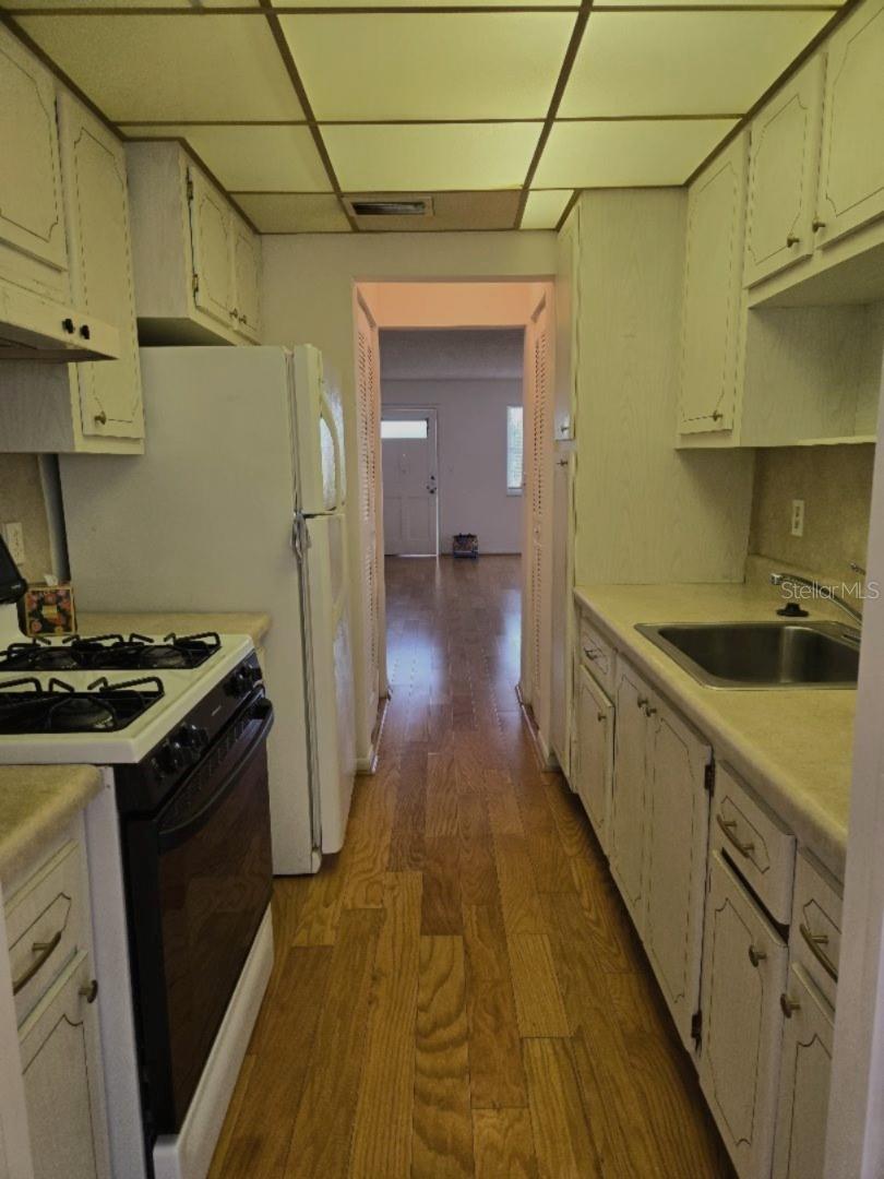 Image 6 of 29 For 3128 59th Street S 205