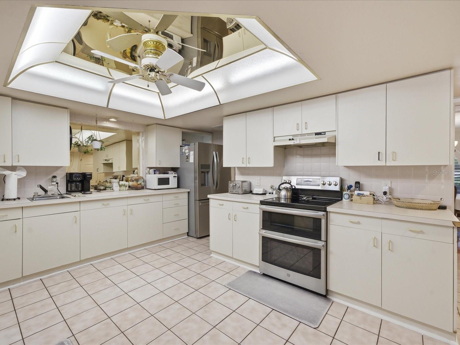 Image 19 of 66 For 1316 Kennywood Drive