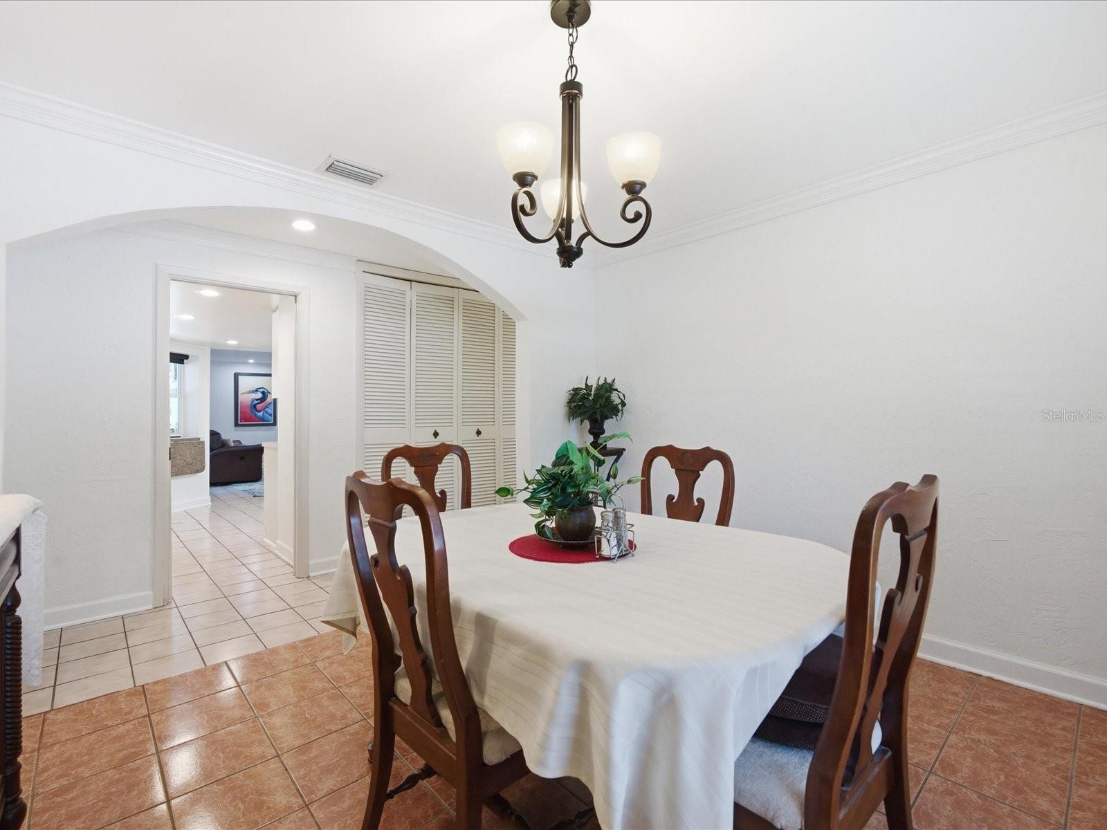 Image 8 of 66 For 1316 Kennywood Drive