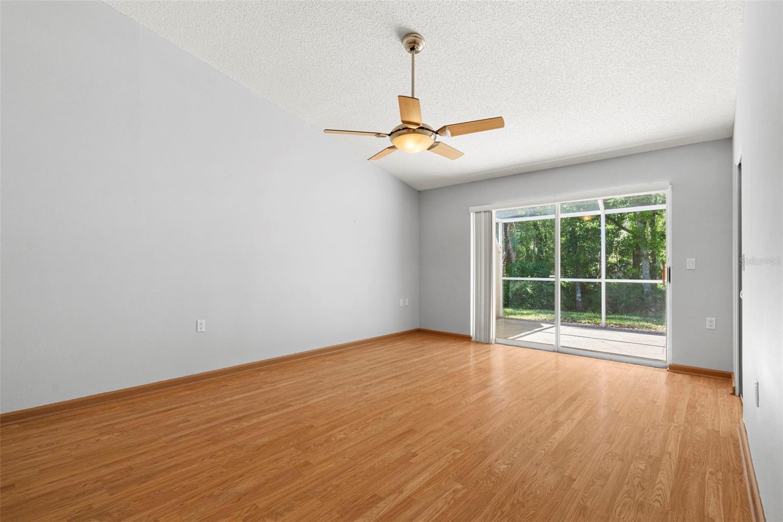 Image 11 of 42 For 3810 Darston Street