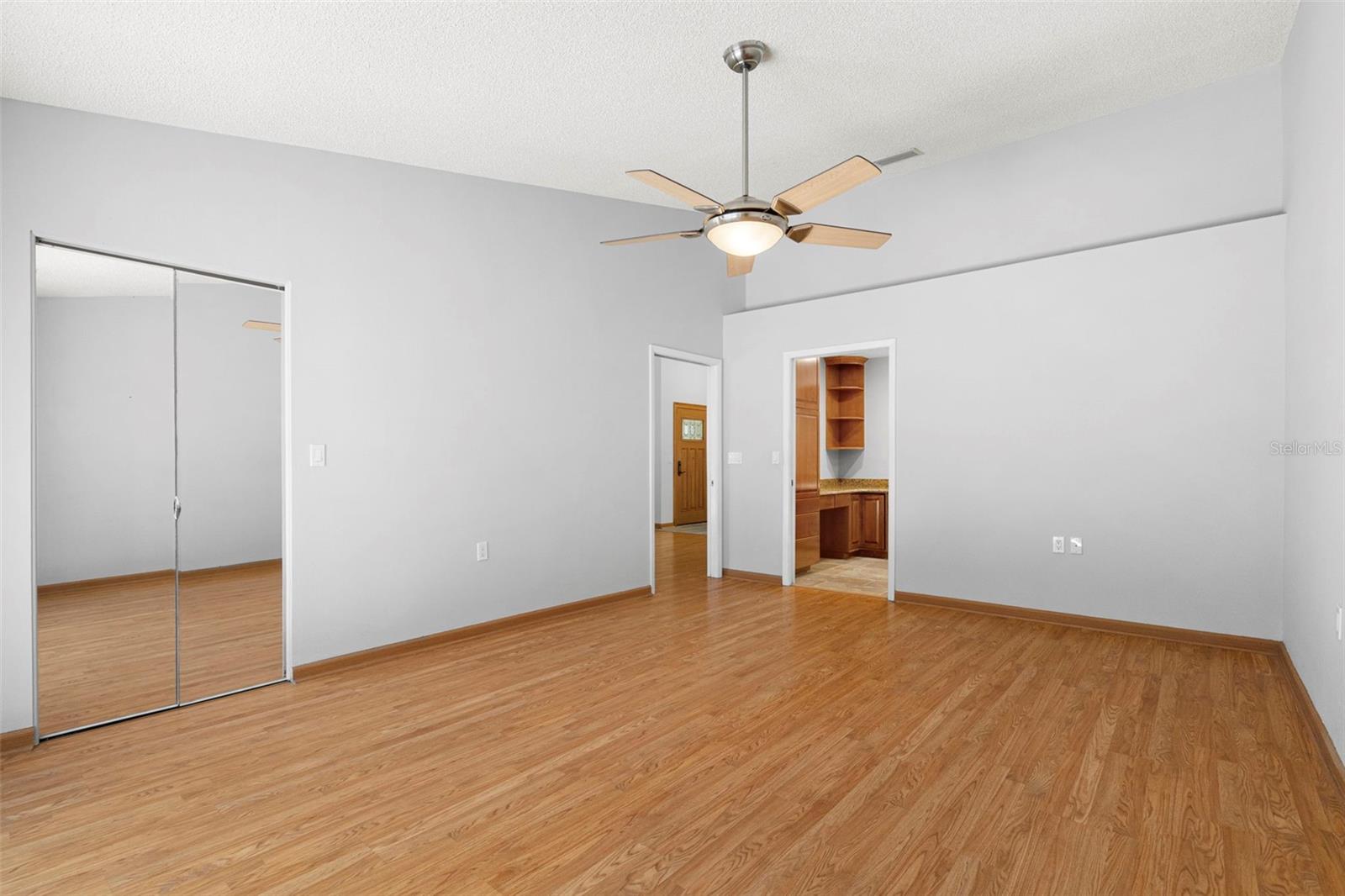 Image 12 of 42 For 3810 Darston Street