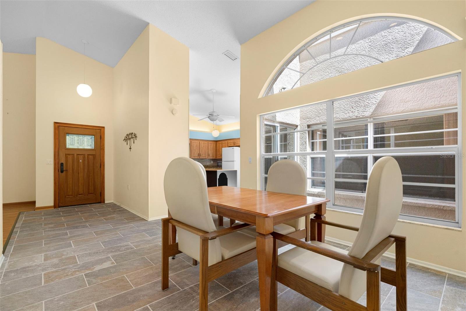 Image 18 of 42 For 3810 Darston Street