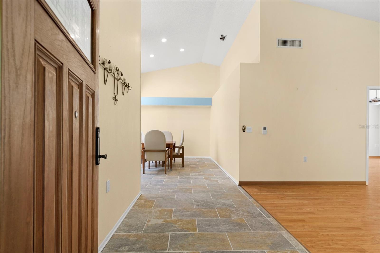 Image 6 of 42 For 3810 Darston Street