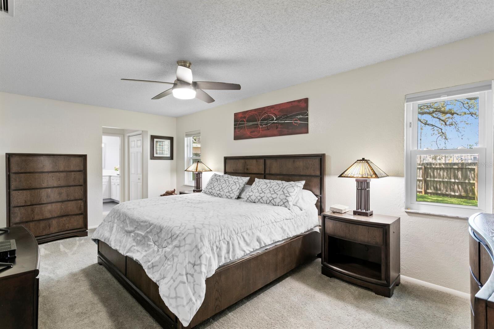 Image 24 of 49 For 8645 Pinetree Drive W