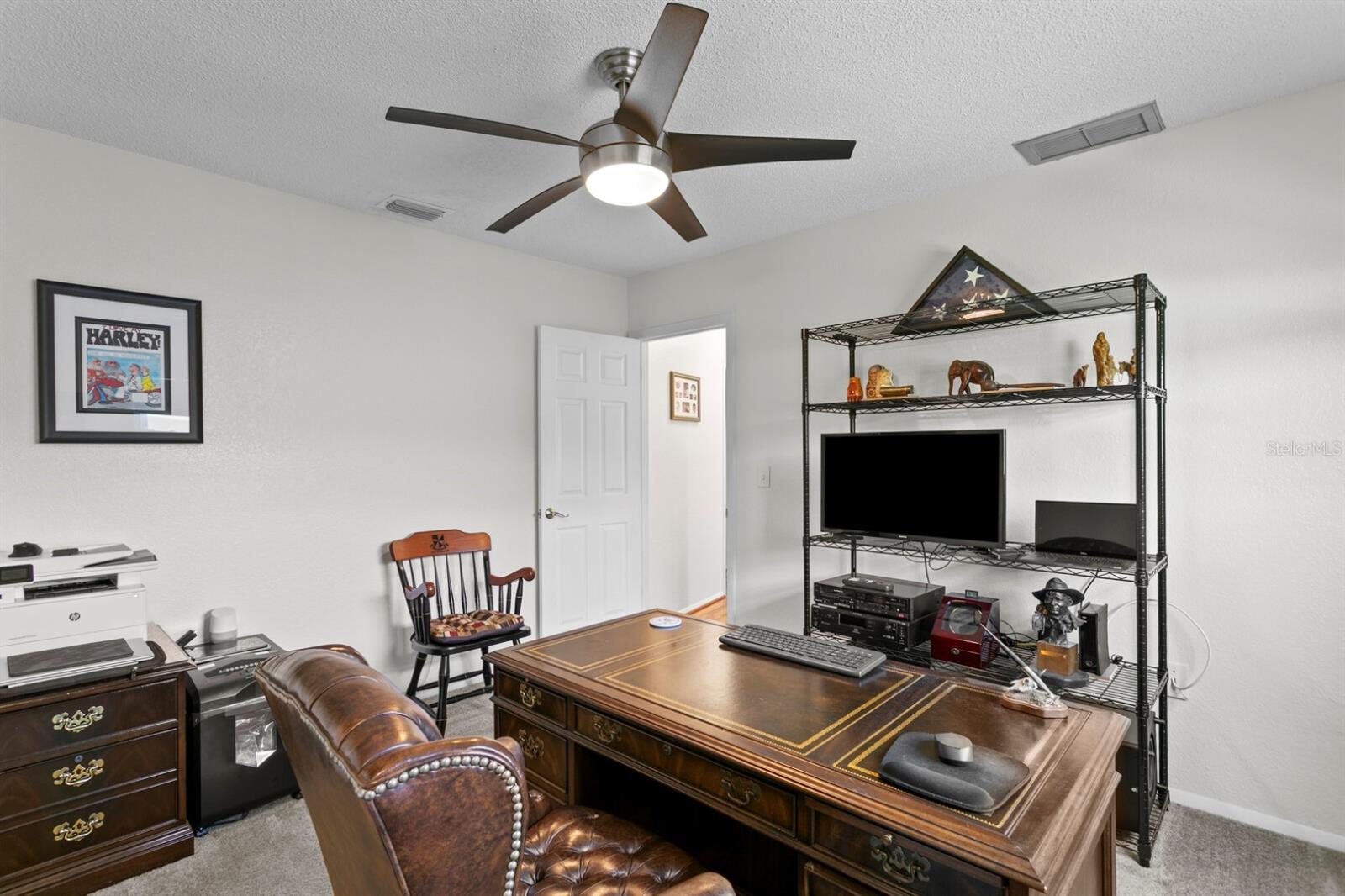 Image 36 of 49 For 8645 Pinetree Drive W