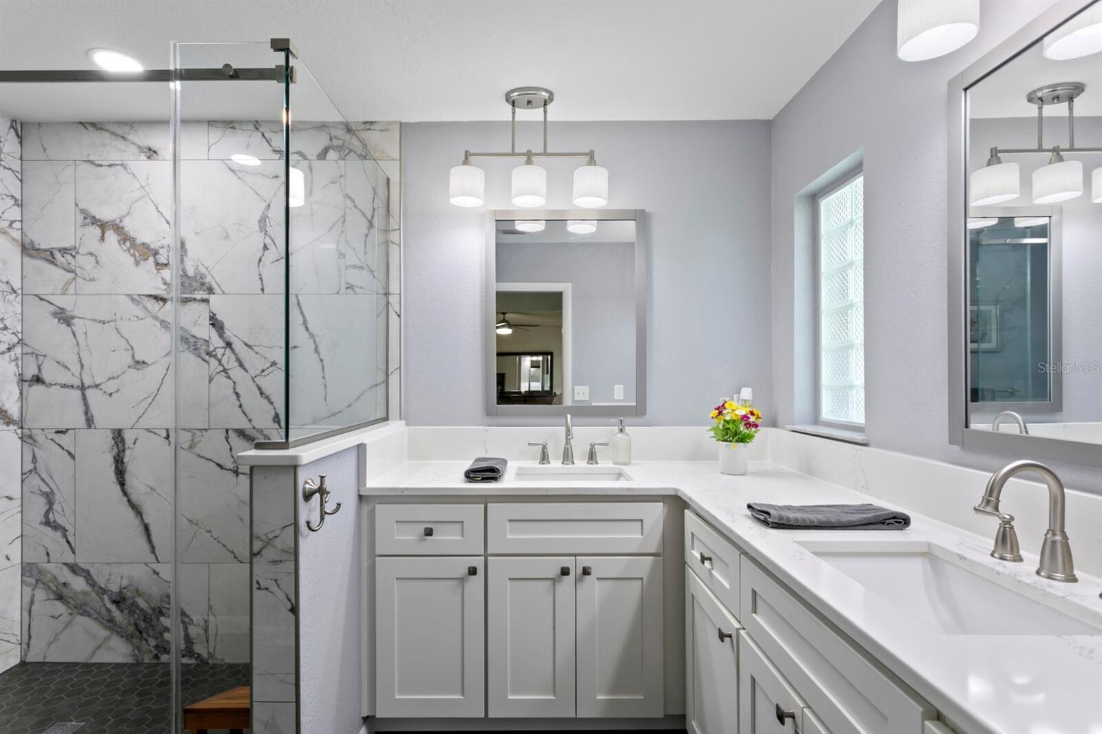 Image 4 of 49 For 8645 Pinetree Drive W