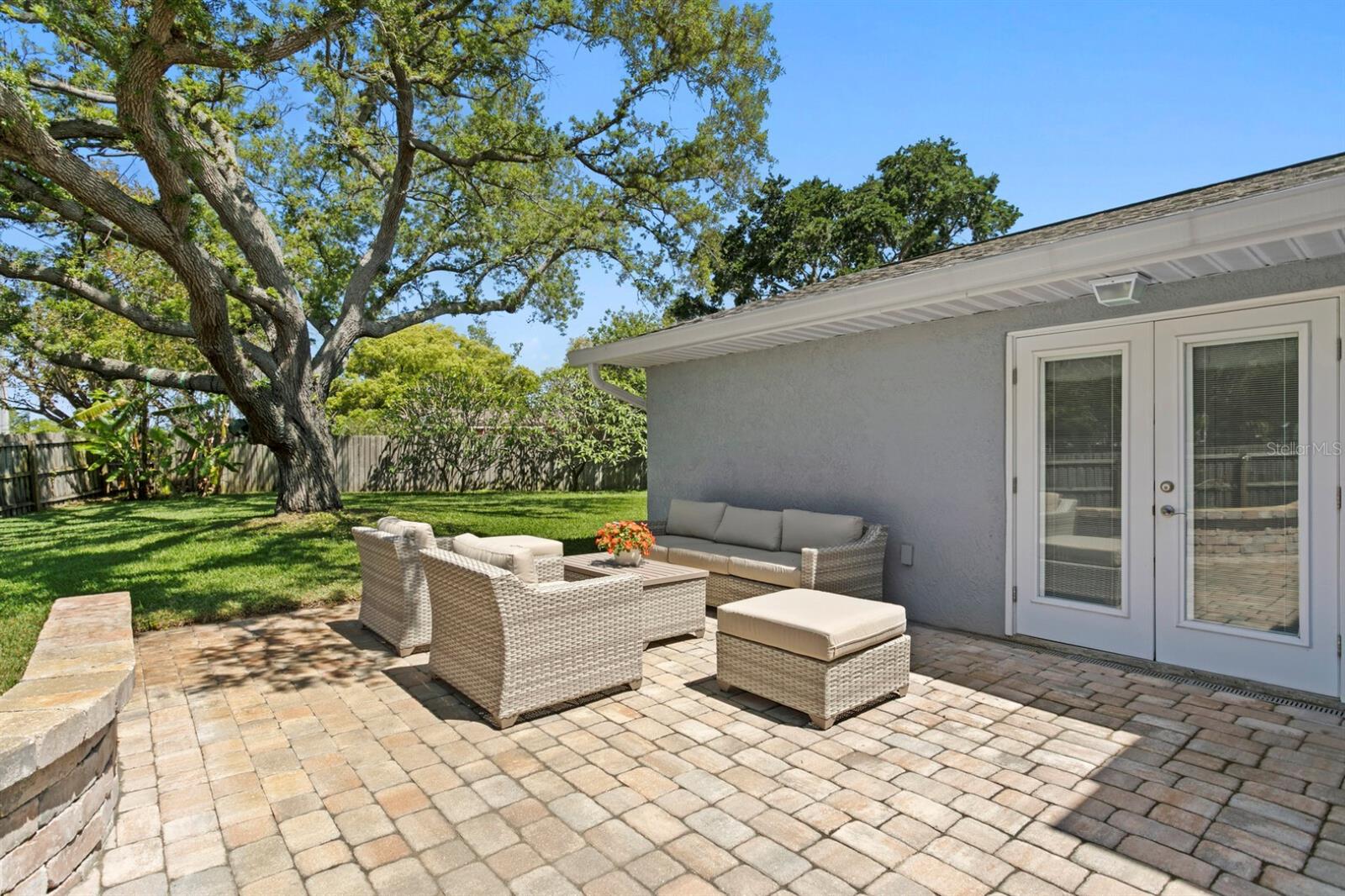 Image 40 of 49 For 8645 Pinetree Drive W