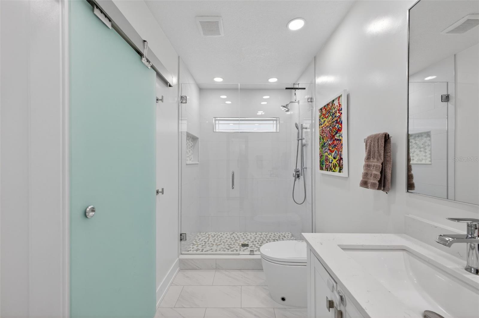 Listing photo id 23 for 1866 Venetian Point Drive