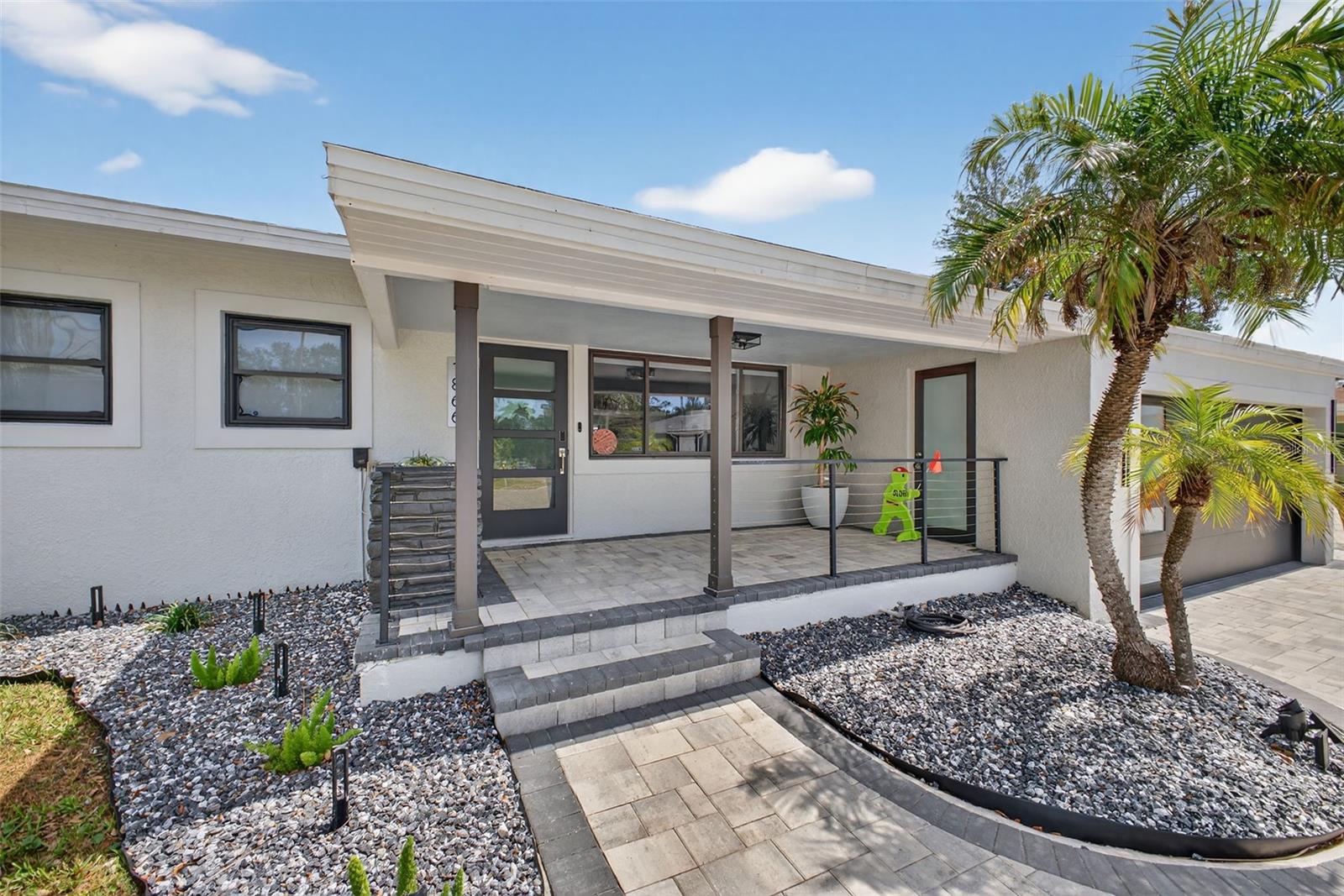 Listing photo id 1 for 1866 Venetian Point Drive