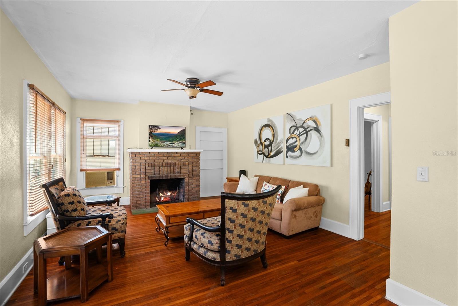 Image 24 of 53 For 300 President Street