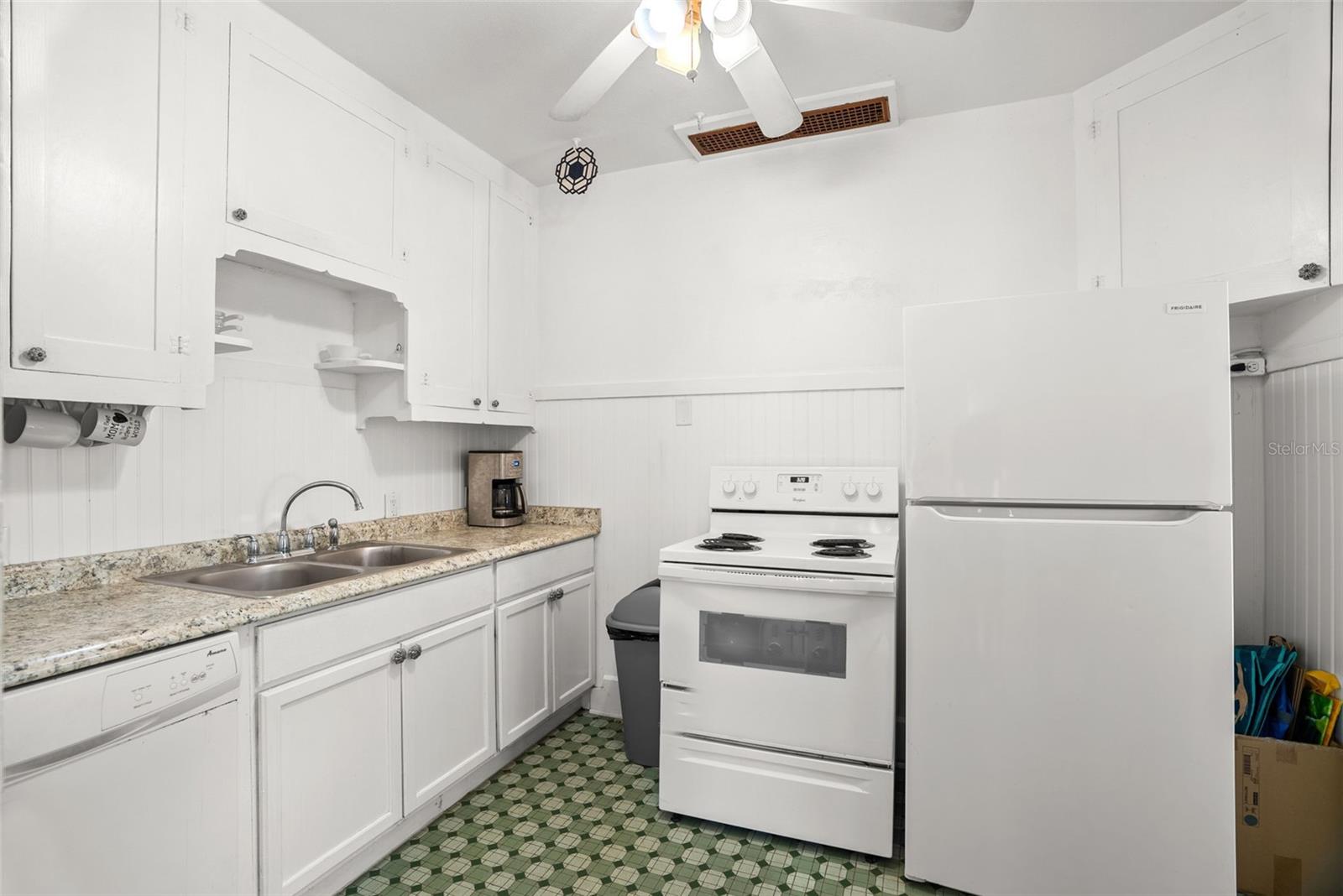 Image 35 of 53 For 300 President Street