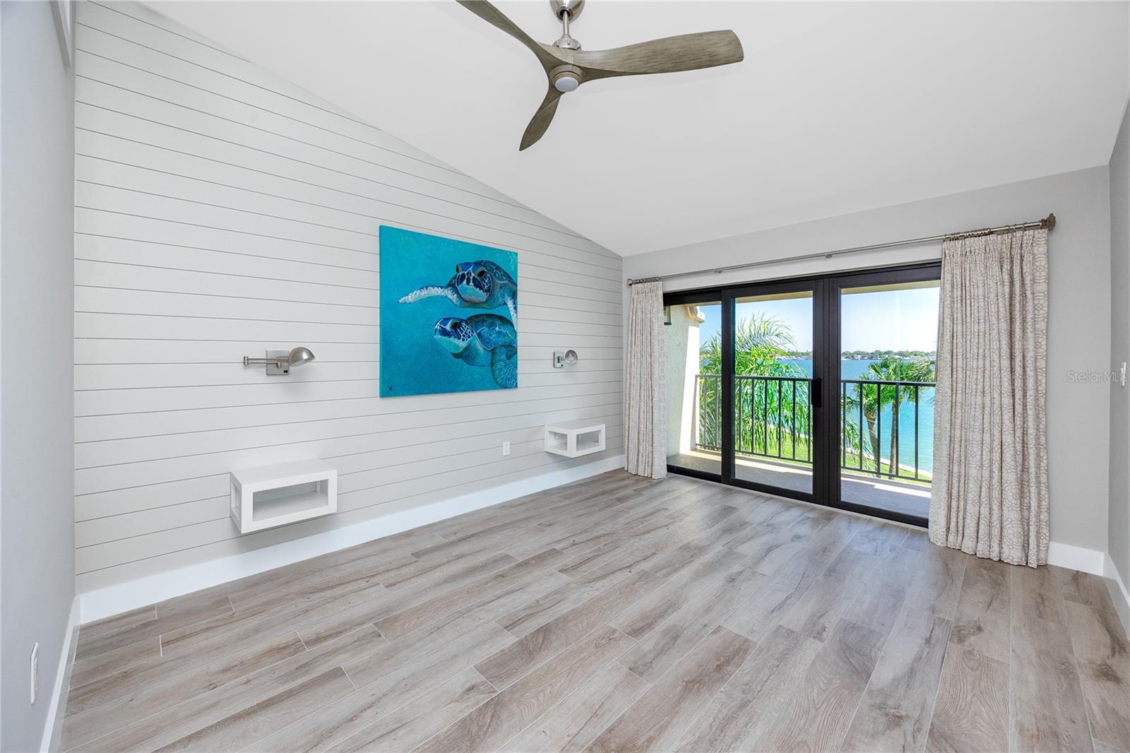 Image 14 of 48 For 7540 Sunshine Skyway Lane S 217