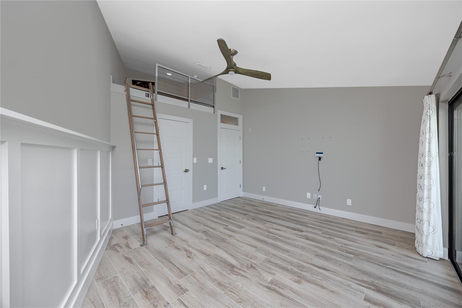 Image 21 of 48 For 7540 Sunshine Skyway Lane S 217