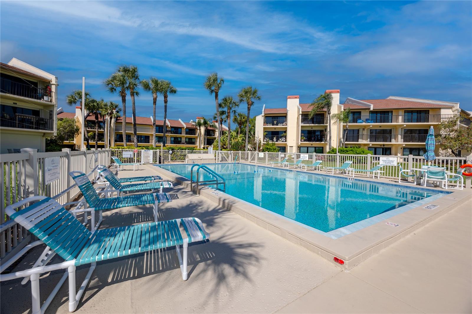 Image 31 of 48 For 7540 Sunshine Skyway Lane S 217