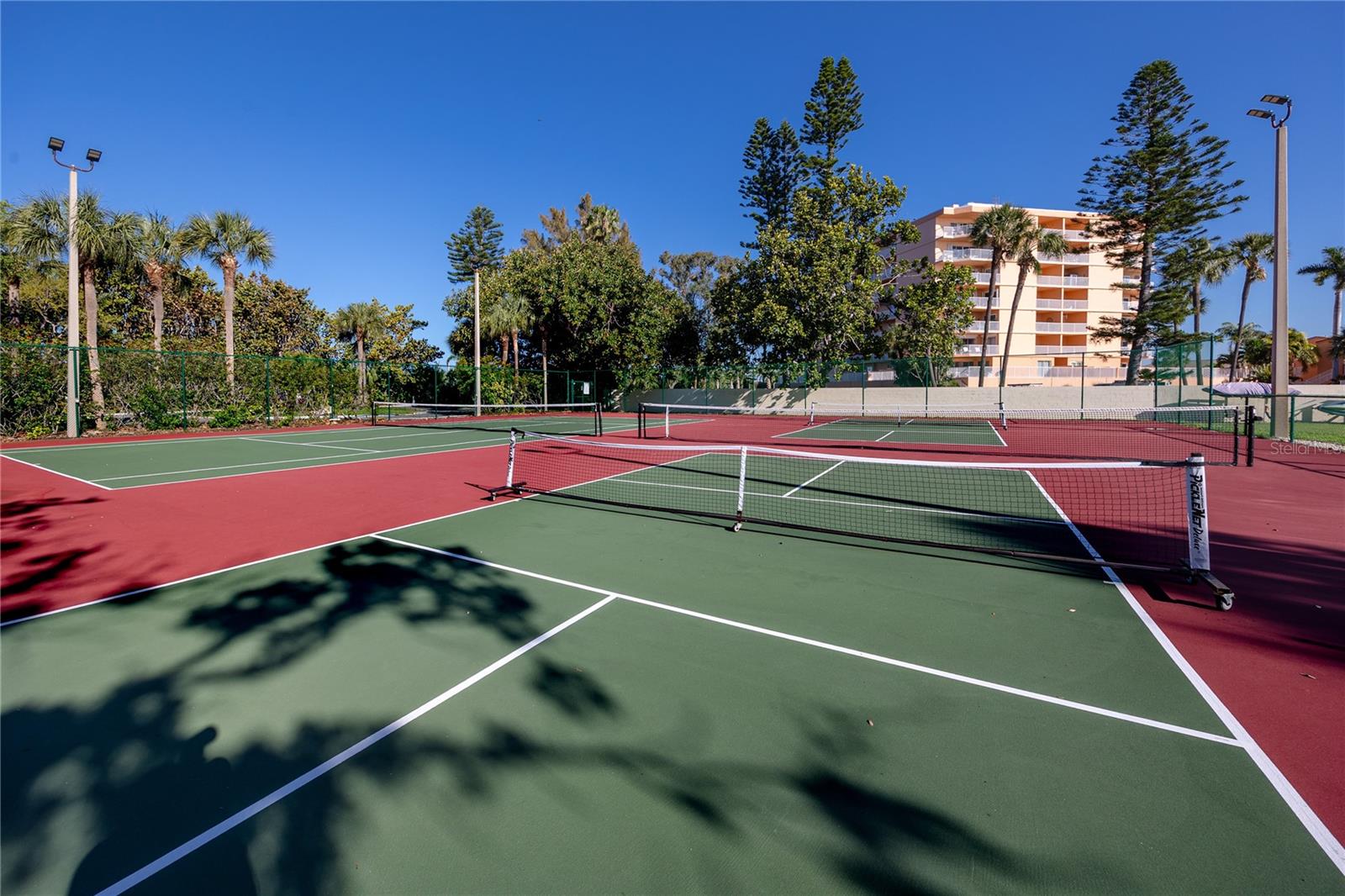 Image 33 of 48 For 7540 Sunshine Skyway Lane S 217