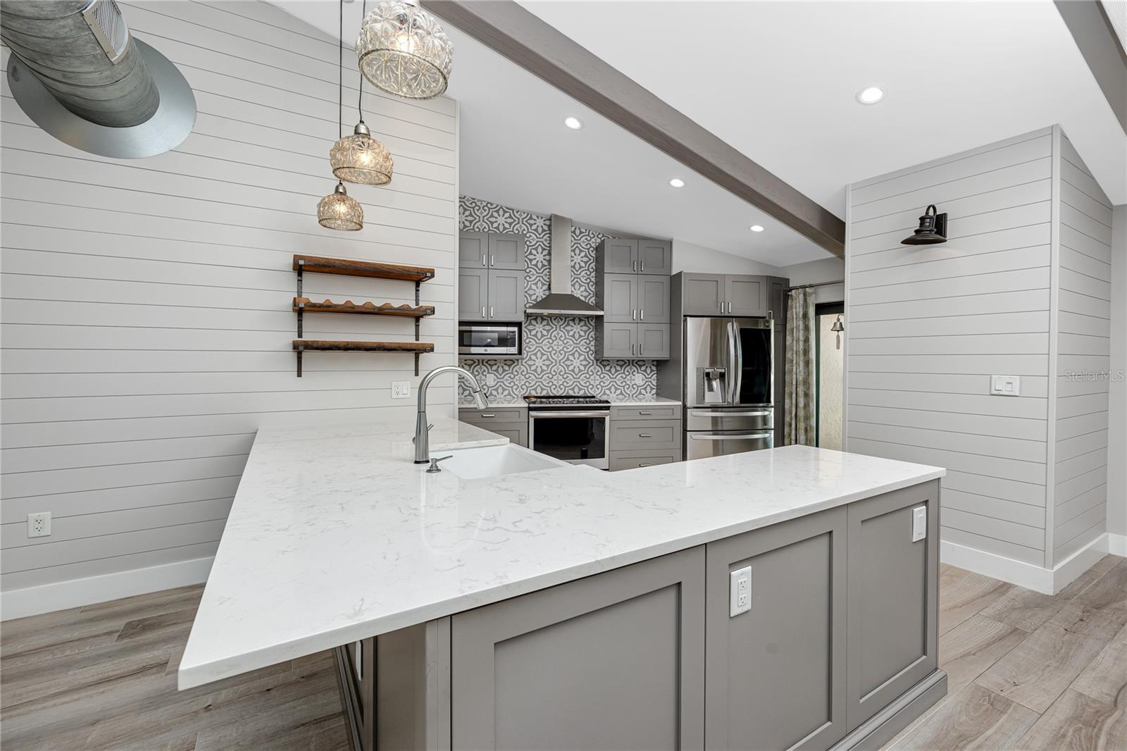 Image 8 of 48 For 7540 Sunshine Skyway Lane S 217