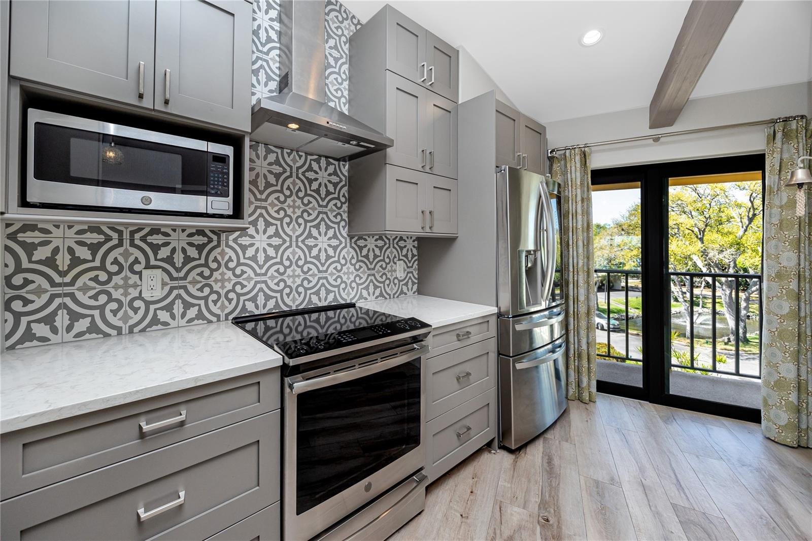 Image 9 of 48 For 7540 Sunshine Skyway Lane S 217