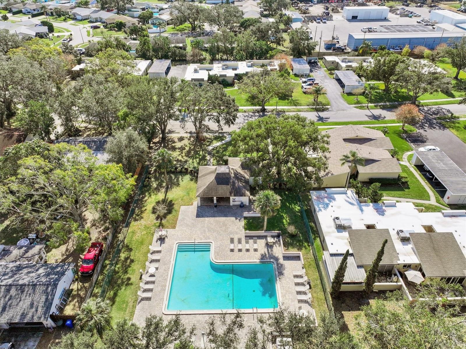 Image 26 of 27 For 1581 Amberlea Drive S