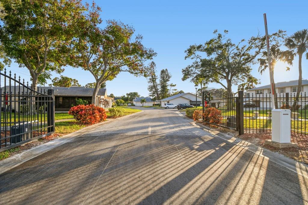 Image 3 of 59 For 3280 37th Way S B