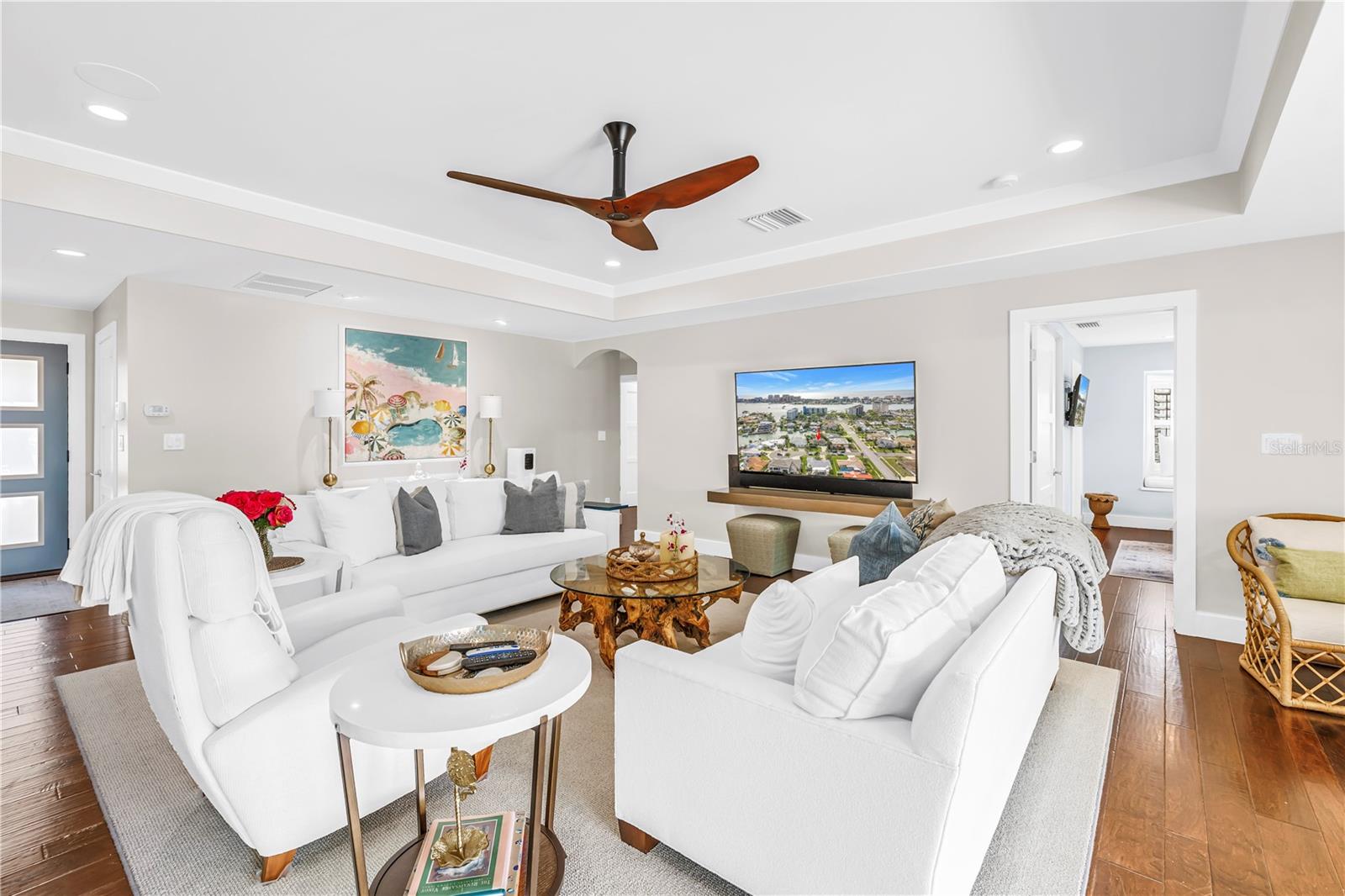 Image 13 of 75 For 624 Snug Island