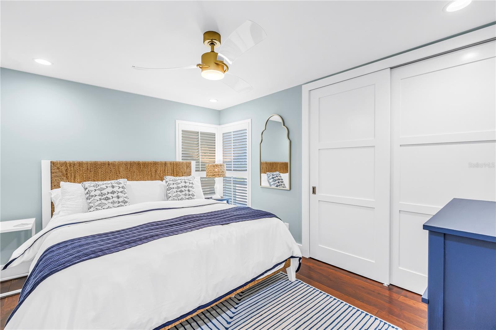 Image 27 of 75 For 624 Snug Island