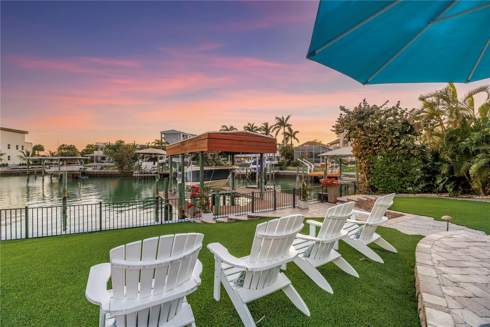 Image 48 of 75 For 624 Snug Island