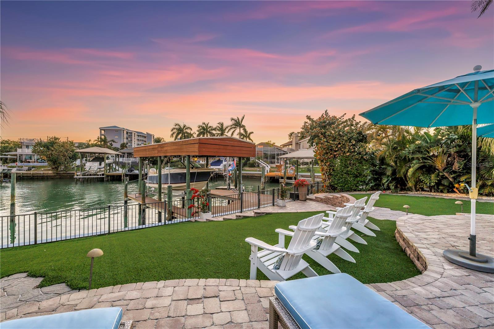 Image 49 of 75 For 624 Snug Island